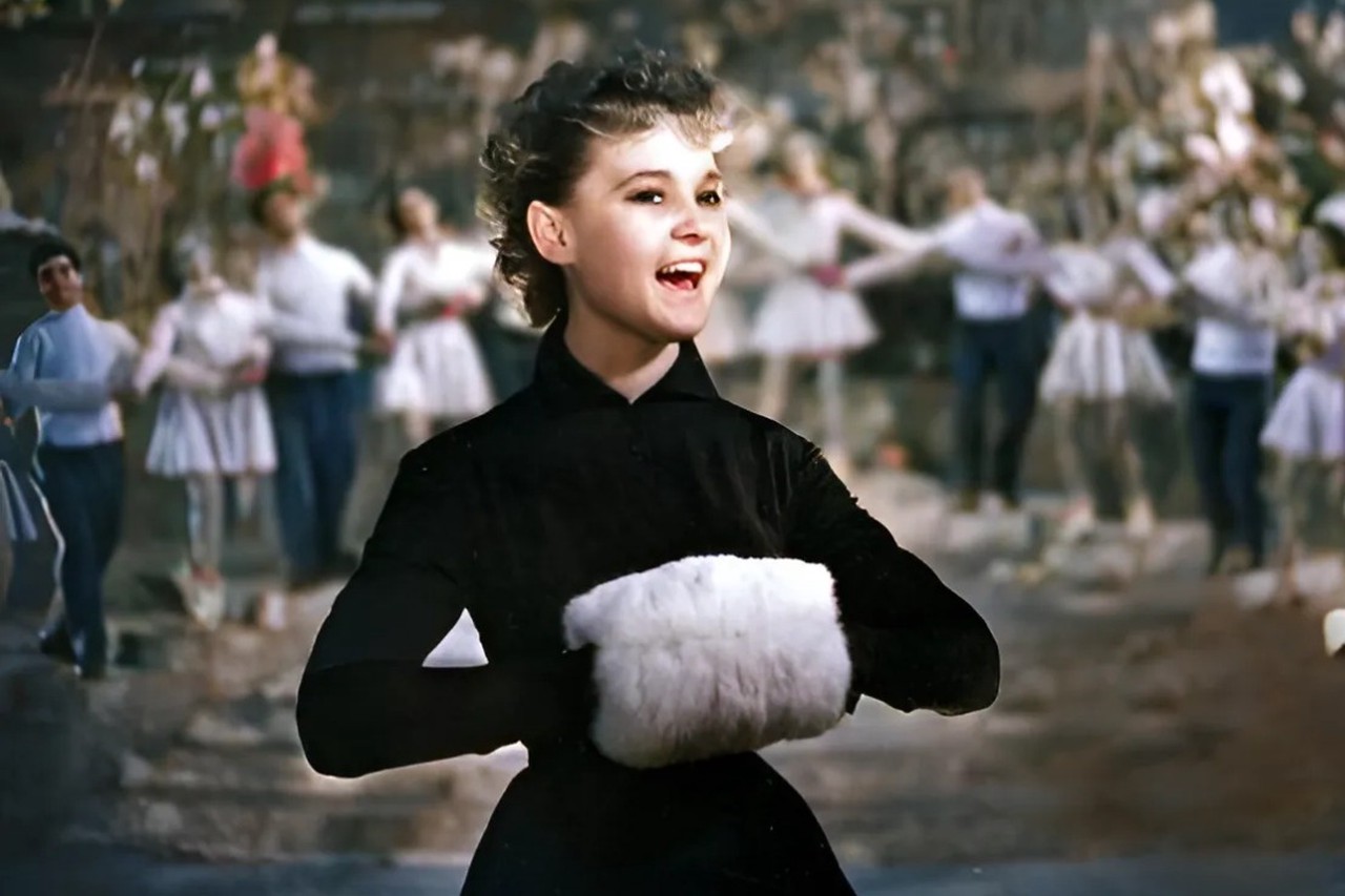 Как в СССР создавали новогоднее волшебство: от самодельных игрушек до «Карнавальной ночи»