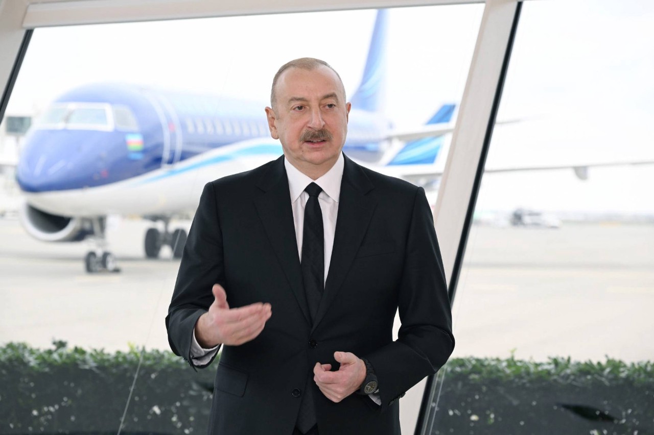 Президент Азербайджана Алиев не прилетит на парад Победы в Москву