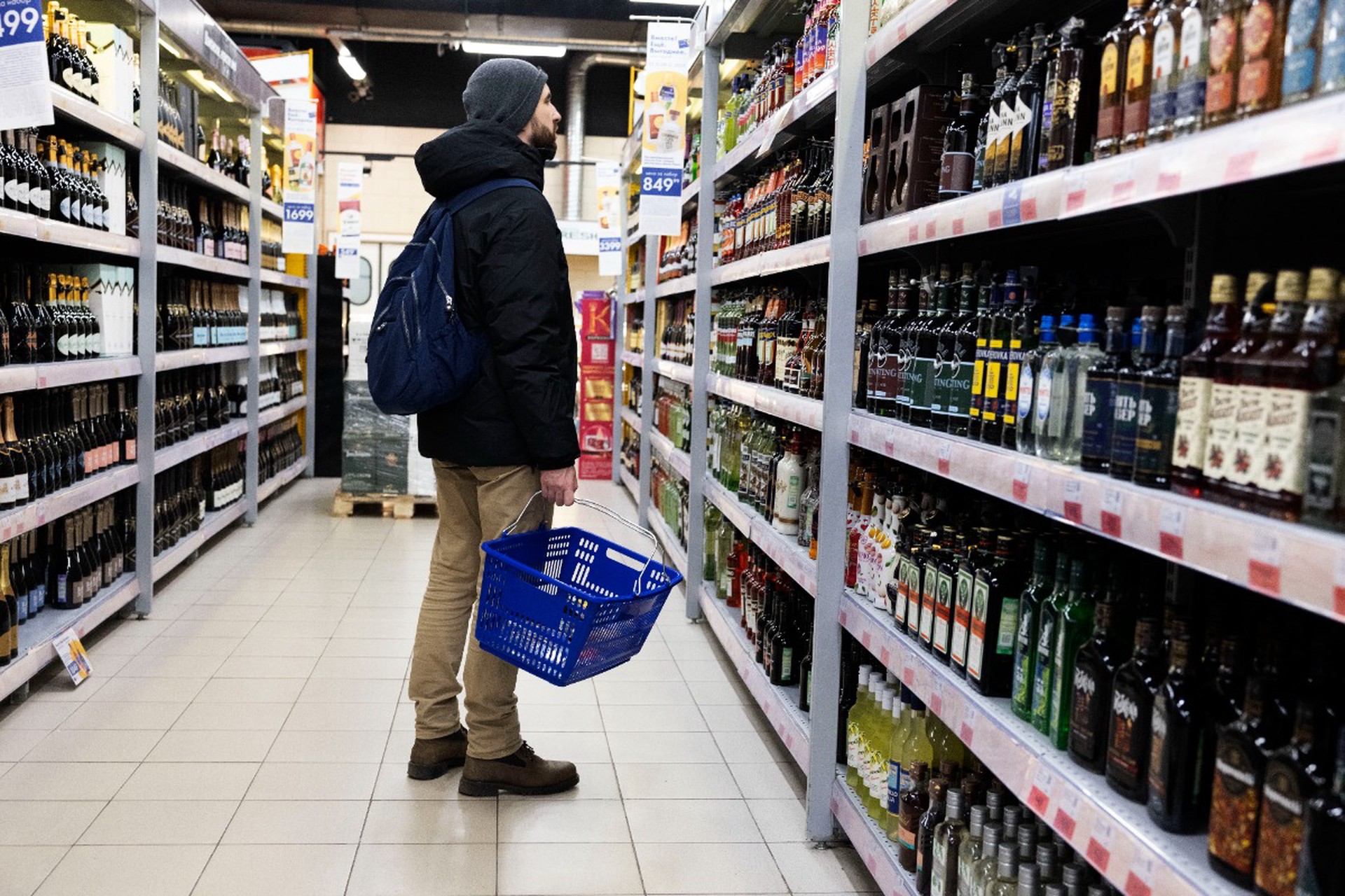 Запретить работу круглосуточных магазинов предложили в Госдуме