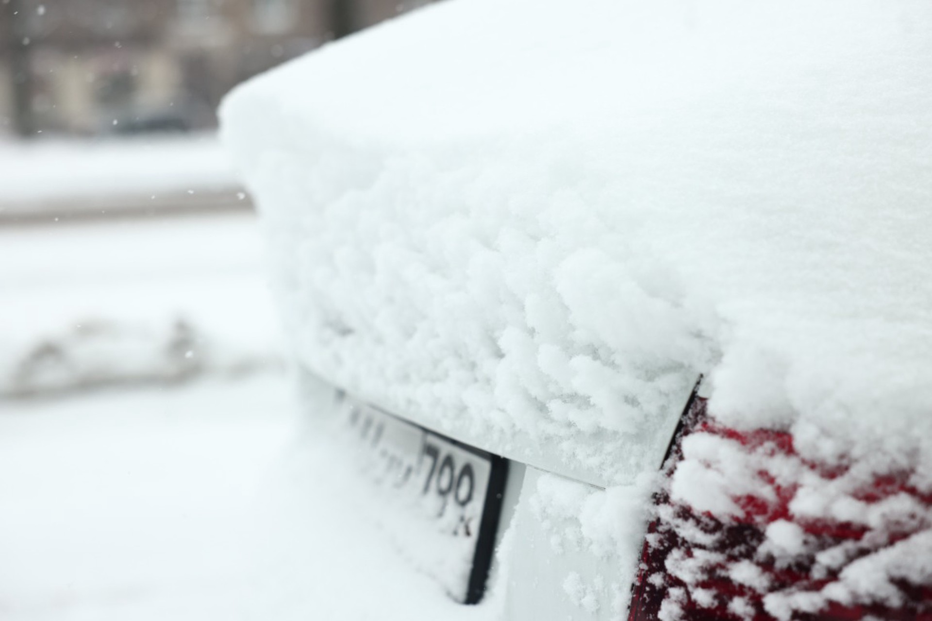 Самые частые ошибки водителей на зимней дороге назвал автоэксперт