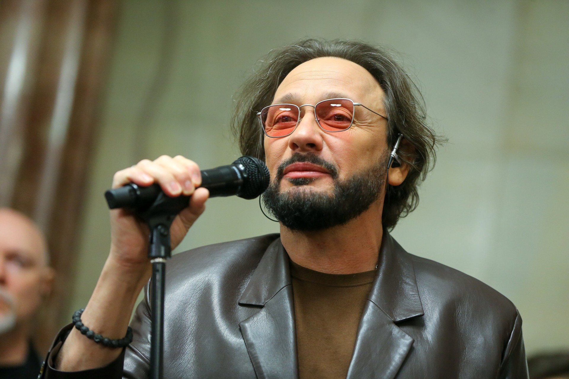 Стас Михайлов рассказал, о чем мечтал в детстве на Новый год