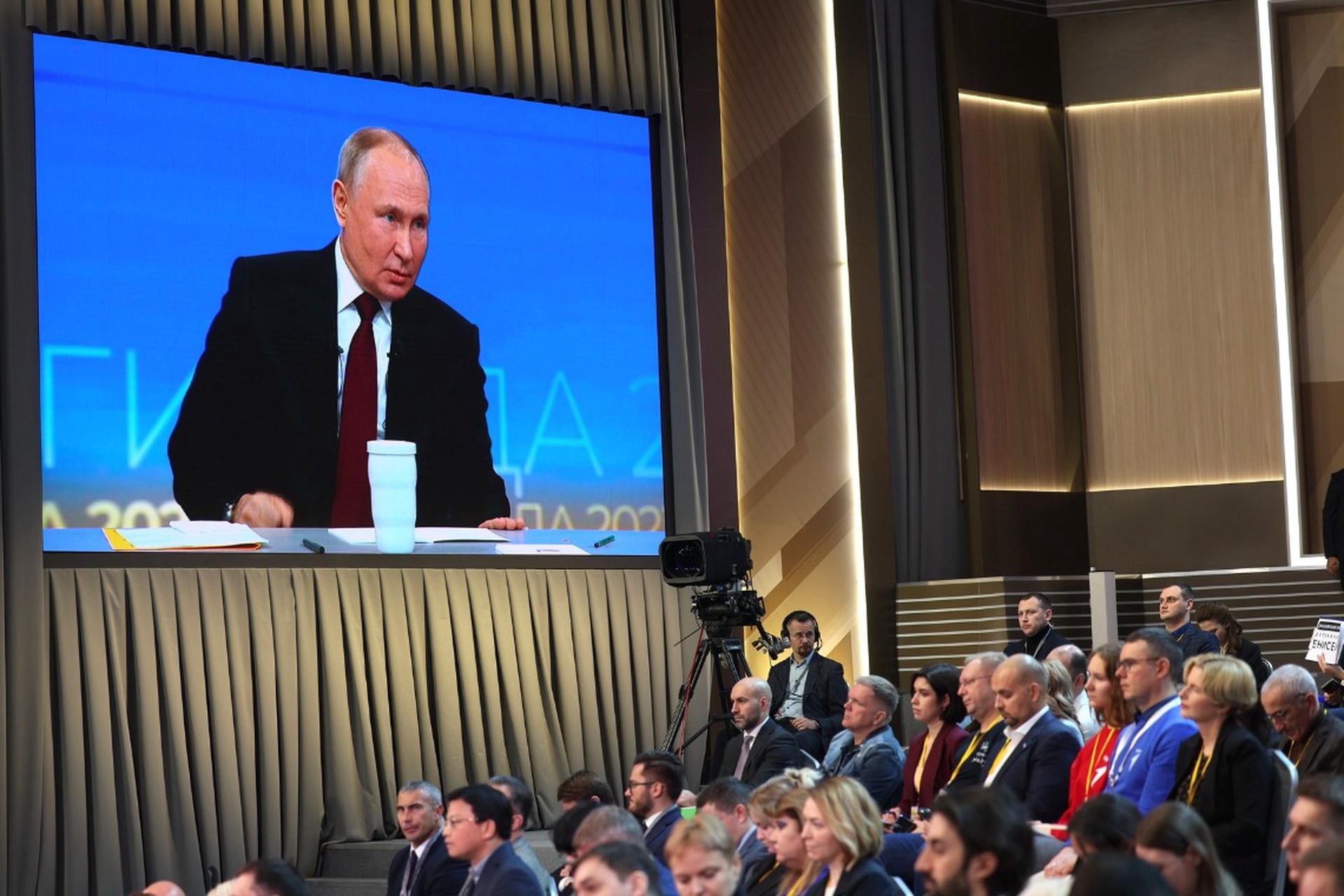 В Кремле раскрыли, как реагируют на острые вопросы Путину