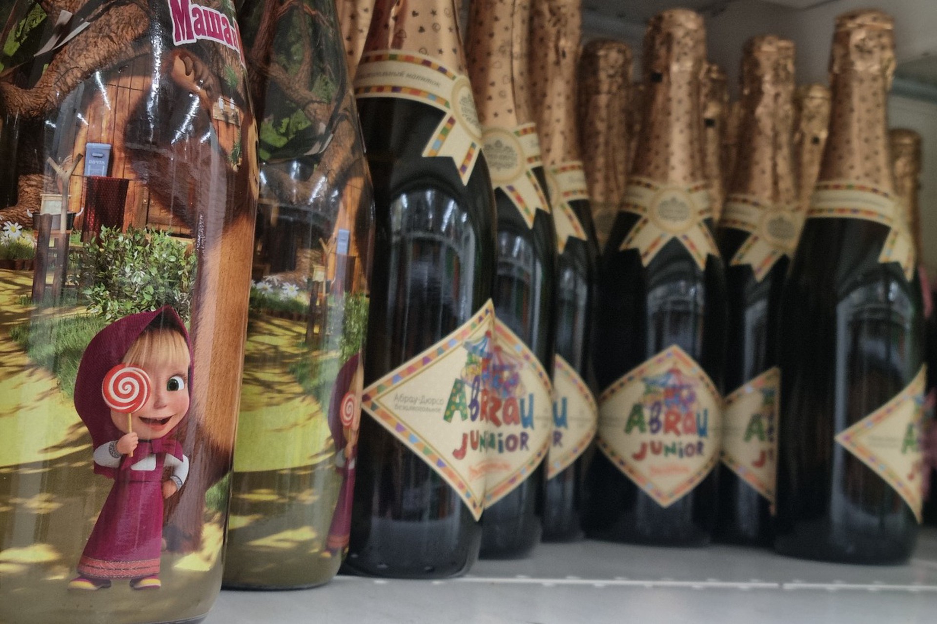 Названа ошибка родителей, которая программирует детей на употребление алкоголя