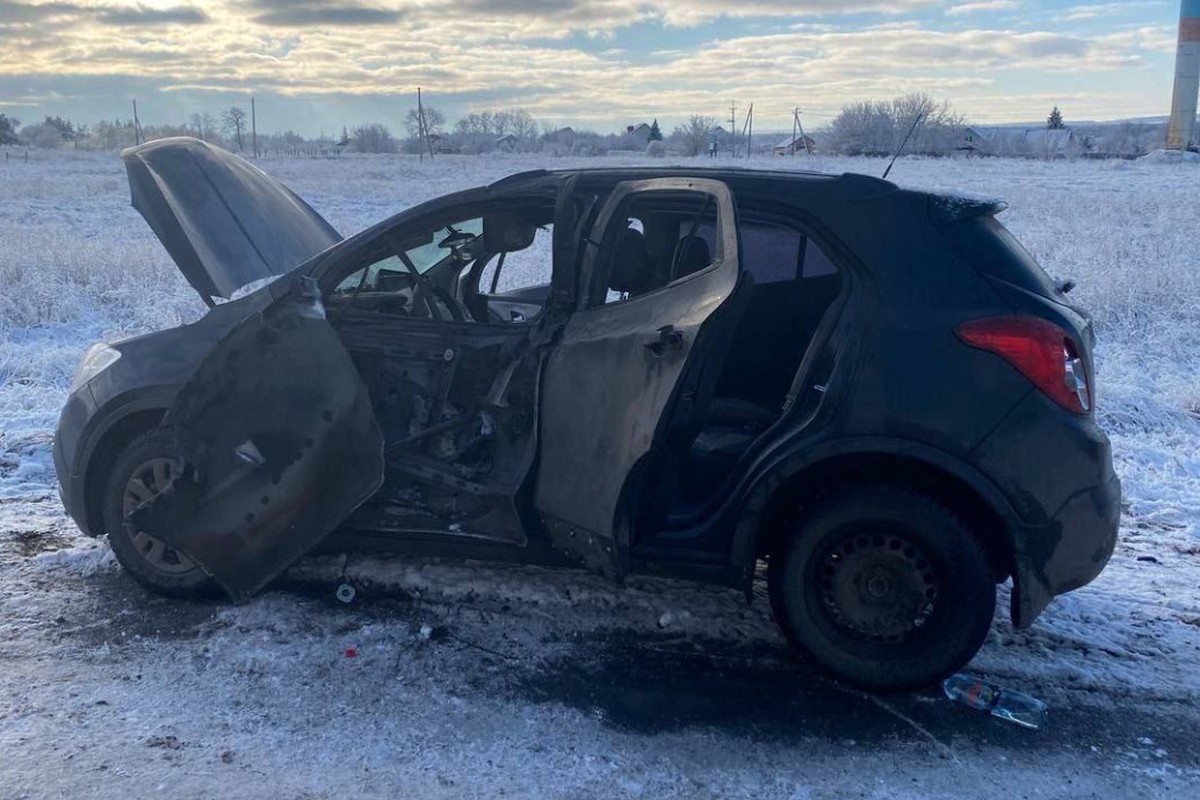 Два человека пострадали при атаке дрона ВСУ на автомобиль в Шебекине