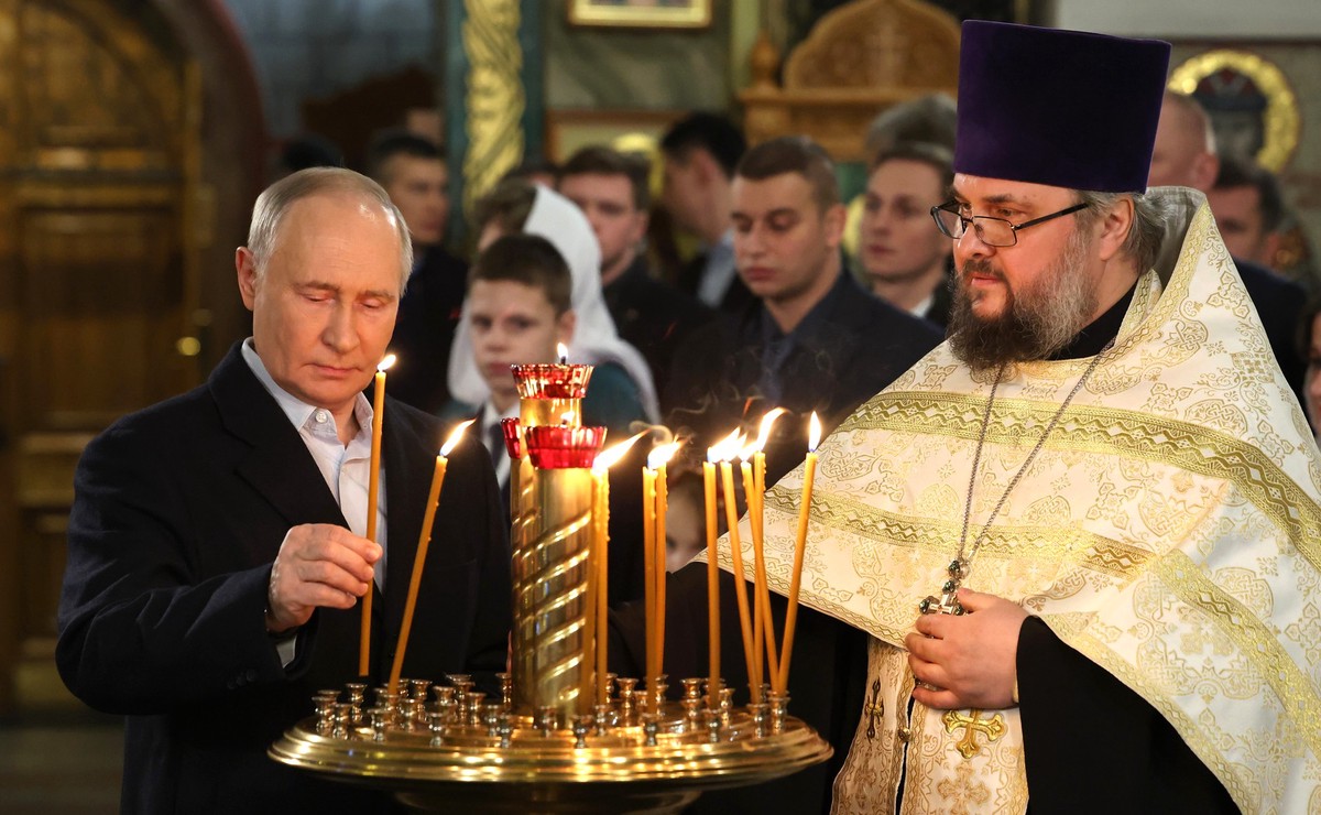 Главное к утру 7 января: Путин поздравил с Рождеством, гиперзвуковая ракета КНДР, кризис безопасности в Европе