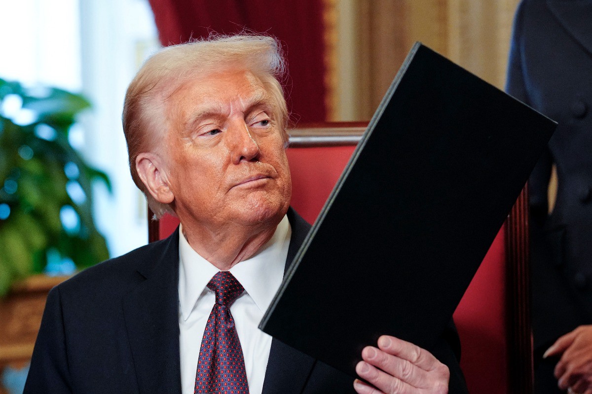 Американист объяснил, почему против Трампа подали иск после нового указа о гражданстве