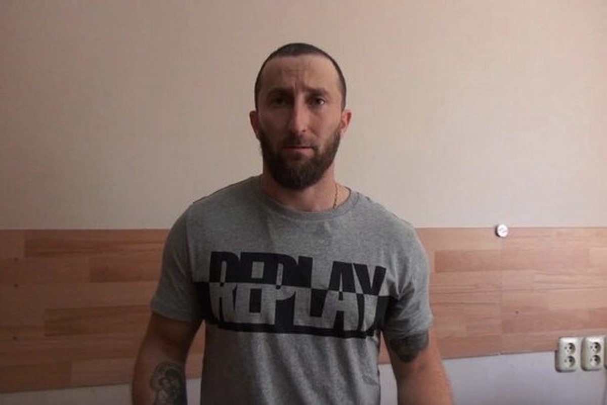 В Краснодарском крае блогер заставил сына целовать манекен ради лайков