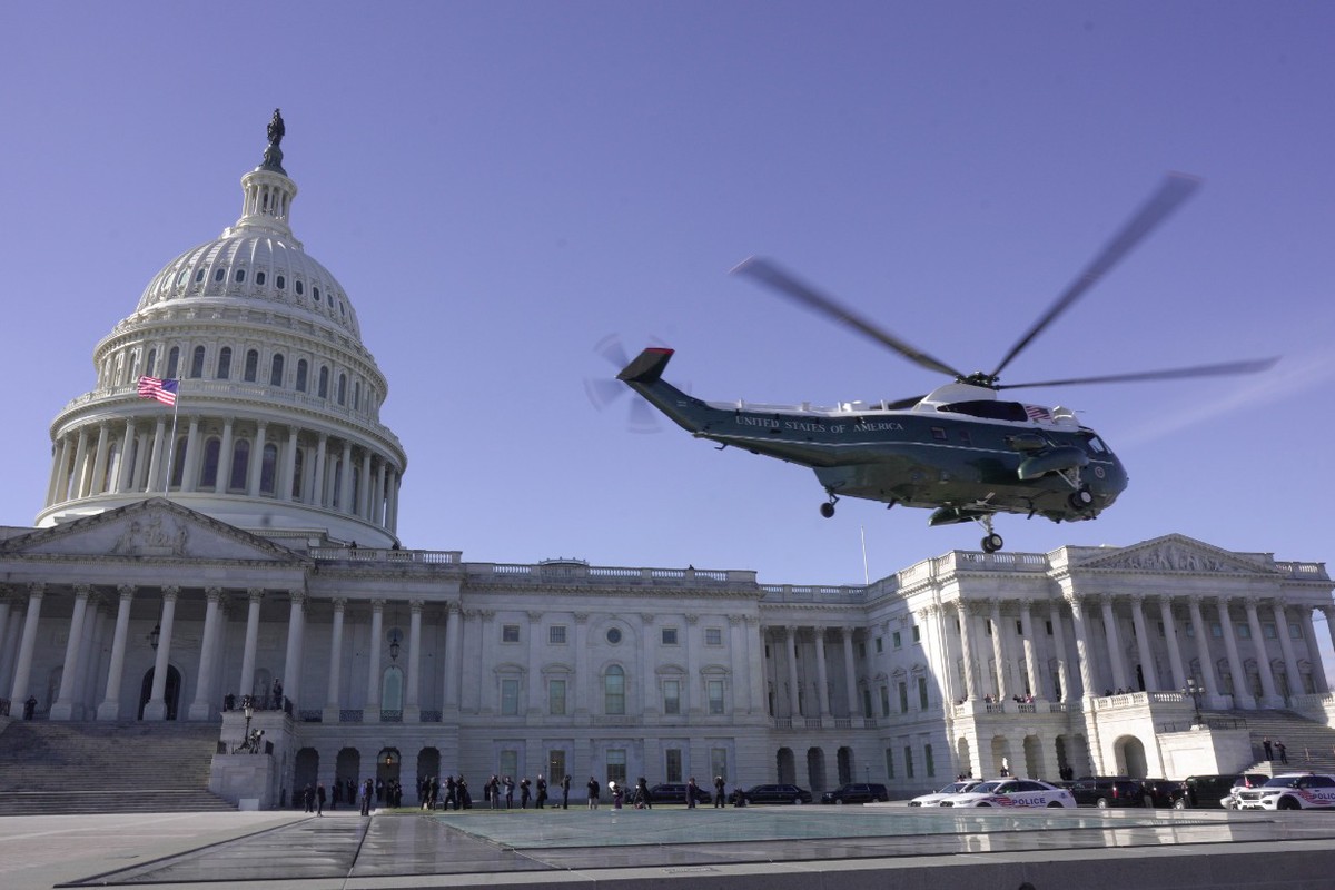 Политолог: В США готова правовая база для начала новой «охоты на ведьм»