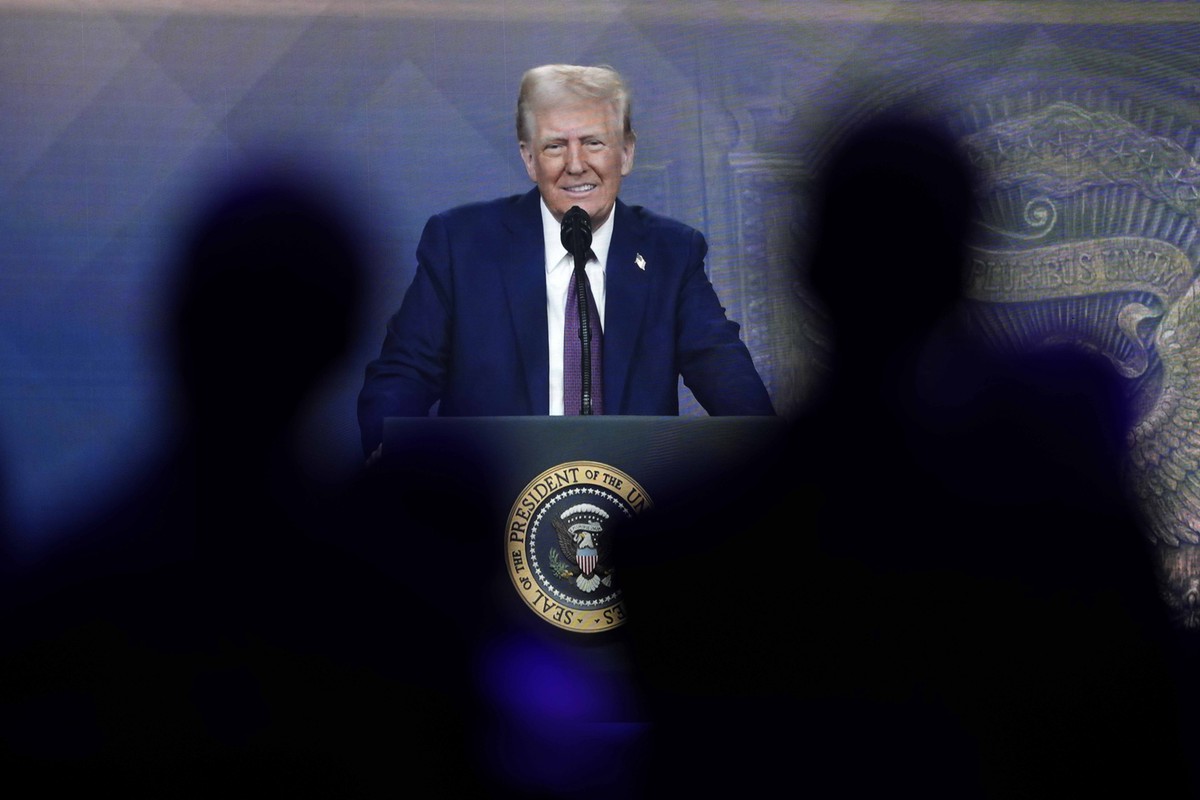 Трамп заявил, что Украина готова заключить сделку по урегулированию