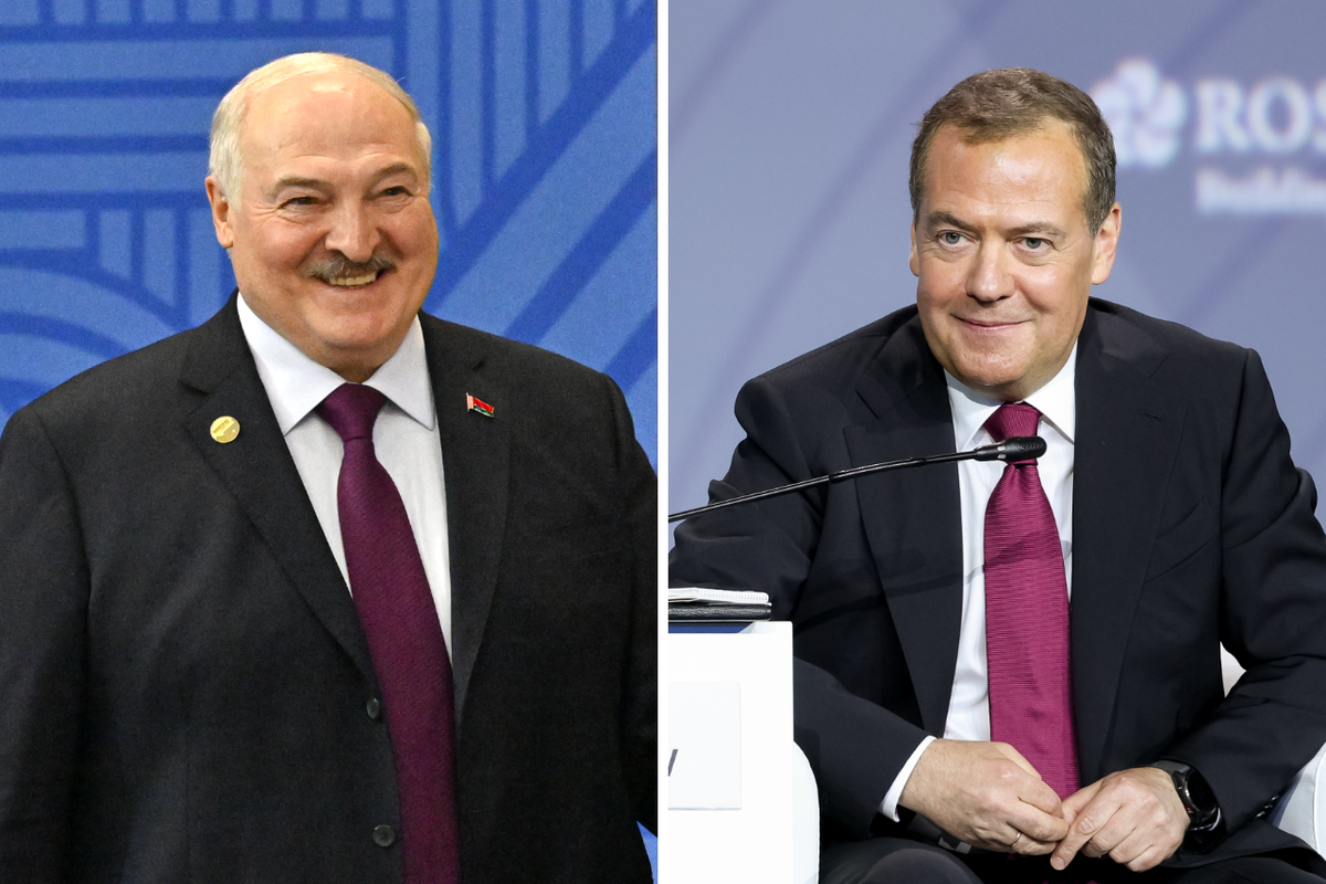 Медведев поздравил Лукашенко с победой на выборах президента