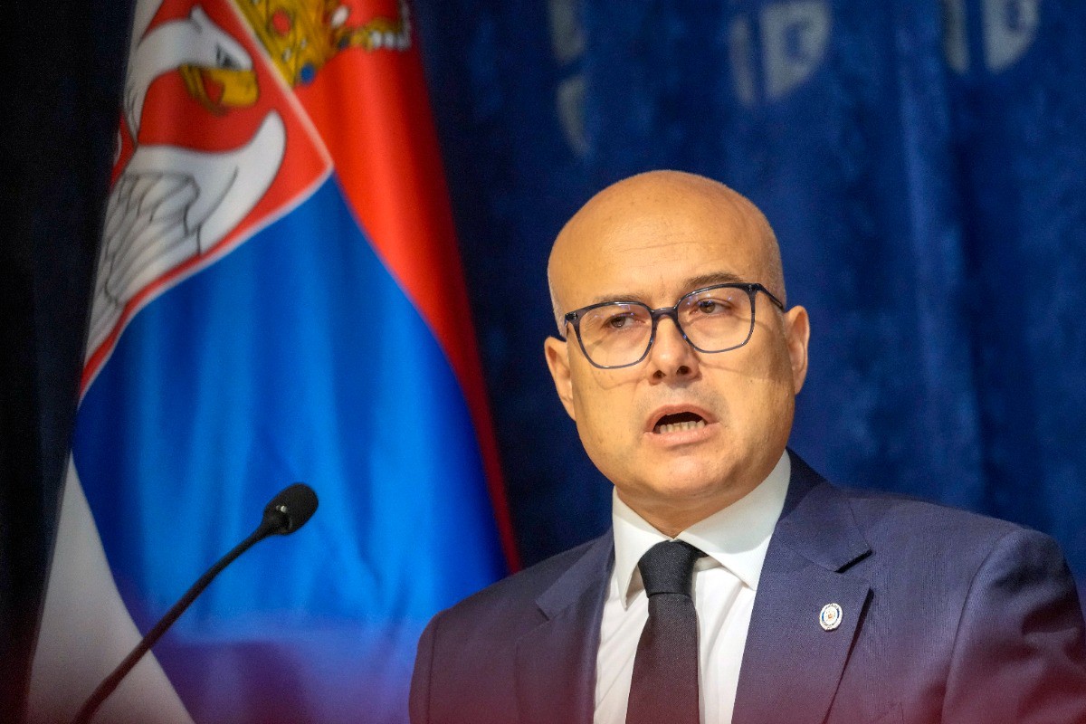 Премьер Сербии подал в отставку