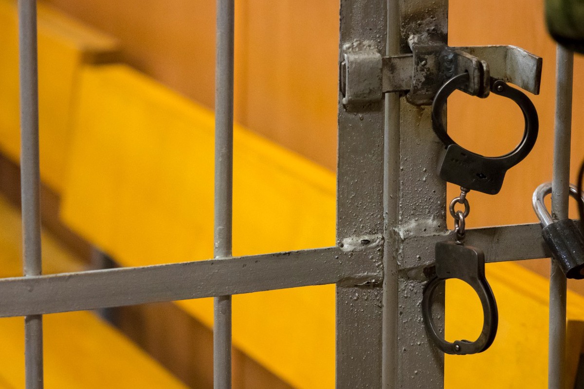 В ДНР учительницу русского языка осудили на 11 лет за шпионаж в пользу СБУ