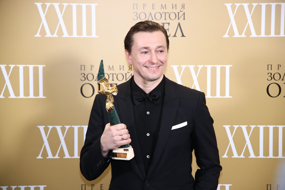 «Существует судьба»: Безруков рассказал, верит ли в провидение