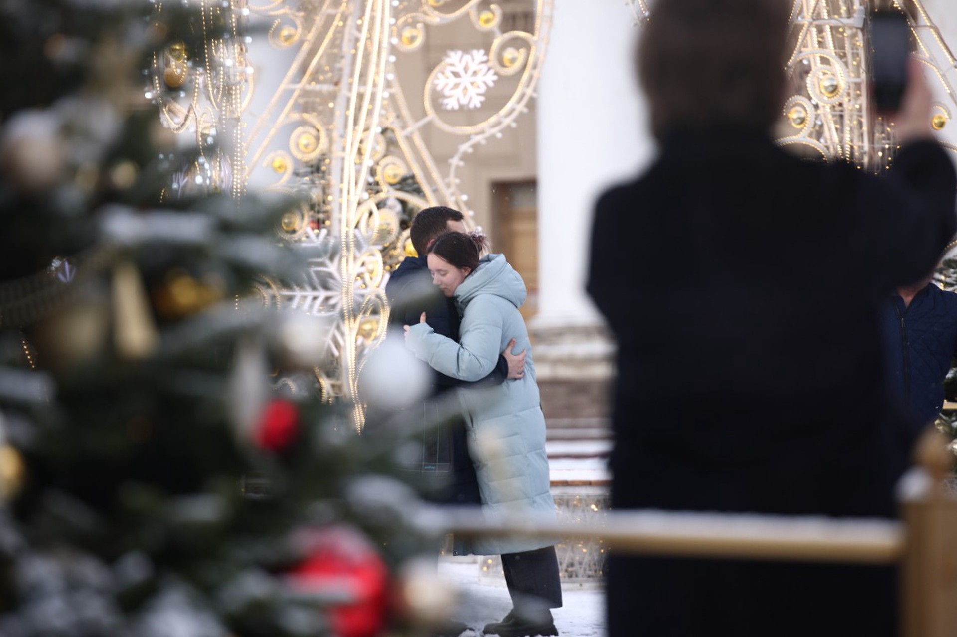 Несанкционированные объятия могут быть признаны сексуальным насилием и закончиться тюрьмой