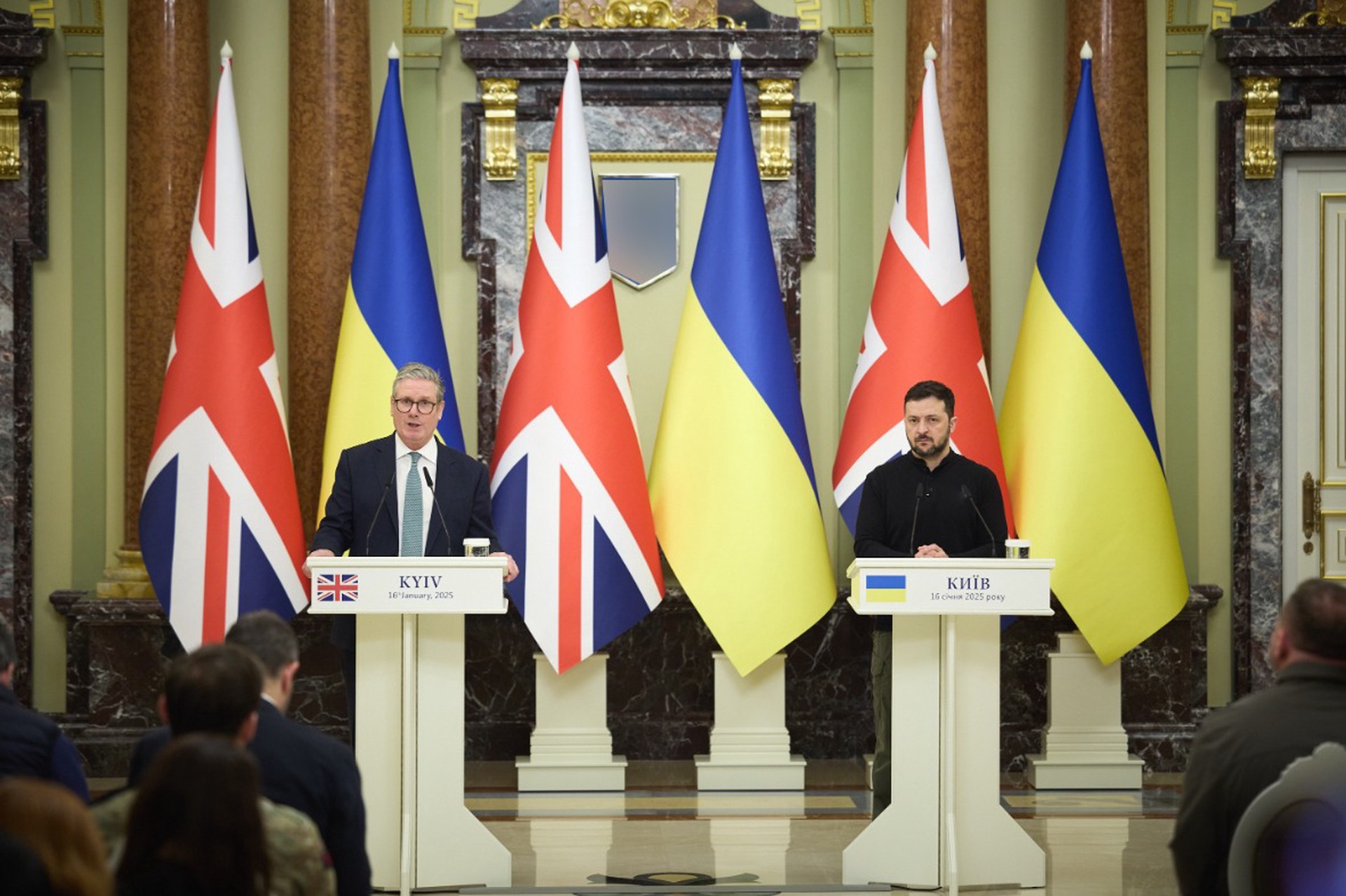 Великобритания стала отказывать украинским беженцам в убежище