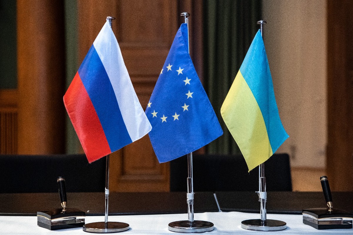 Политолог: Европа будет искать компромат на легитимных украинских политиков, чтобы сорвать переговоры с Россией