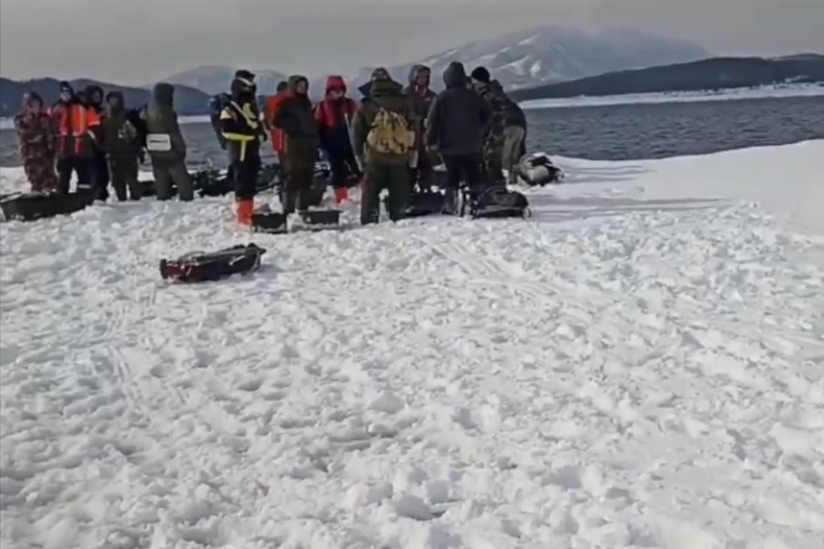 В Федерации рыболовного спорта осудили поведение застрявших на льдине в Охотском море рыбаков