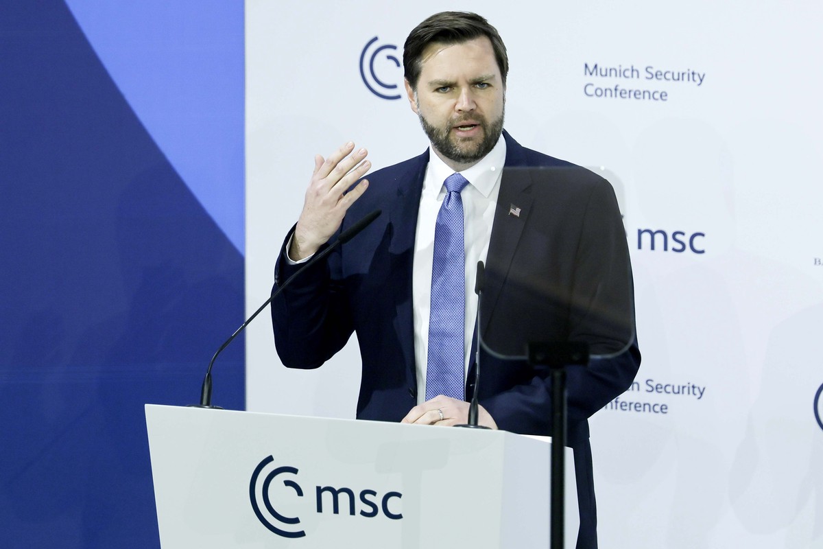 Политолог: США потребовали от Европы вассальной присяги на Мюнхенской конференции