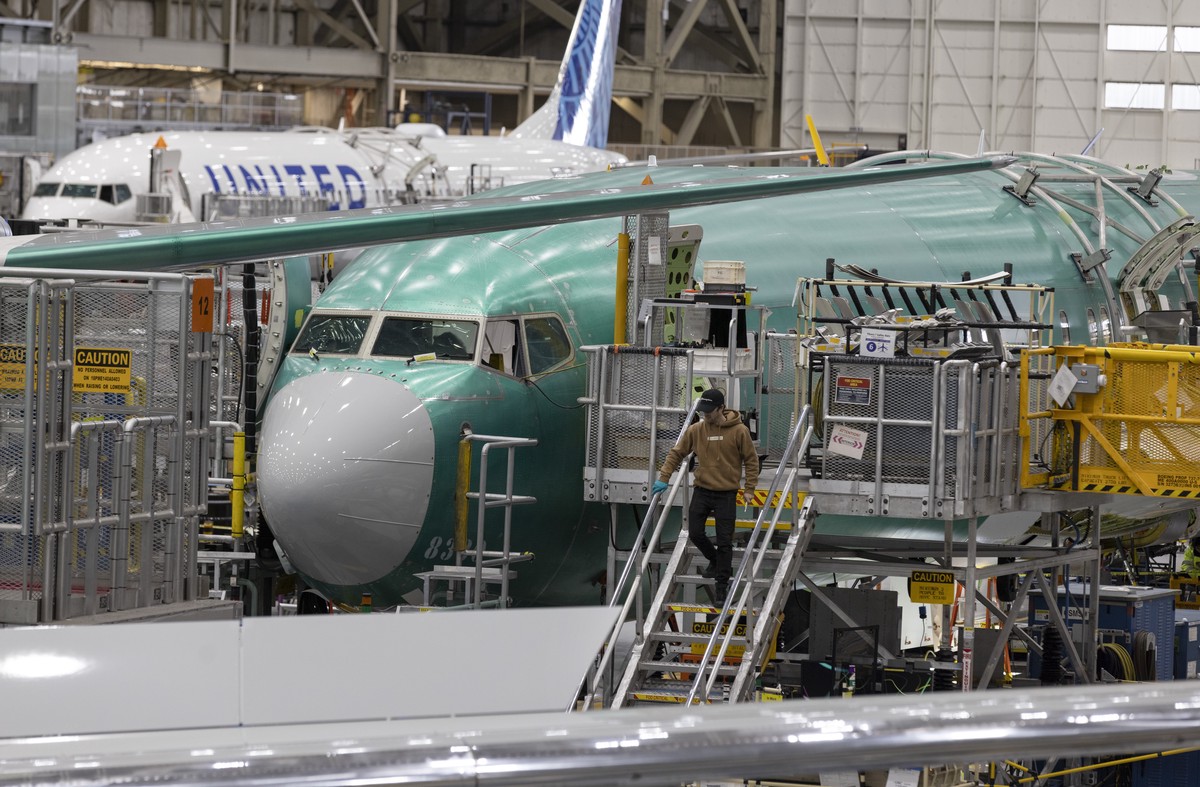 SHOT: Boeing планирует вернуться в Россию в обмен на доступ к титану
