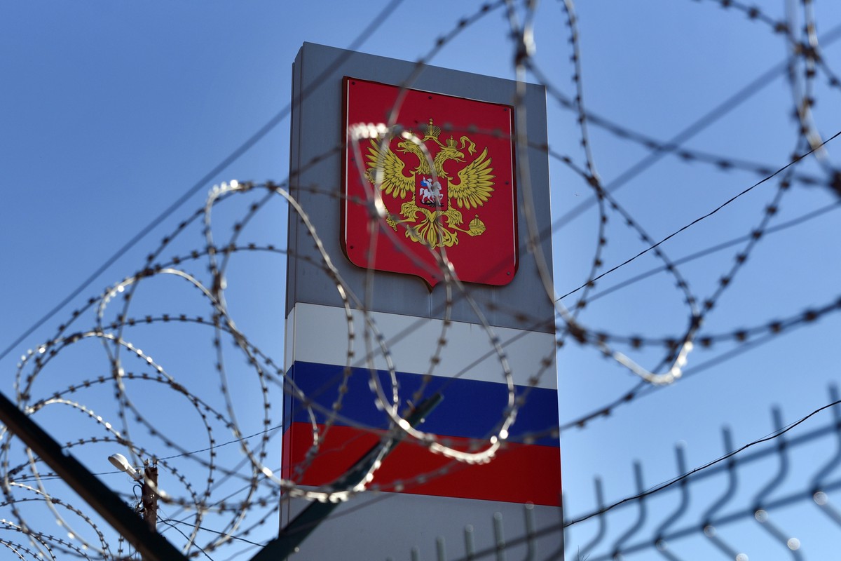 Евросоюз будет готовить 17-й пакет санкций против России