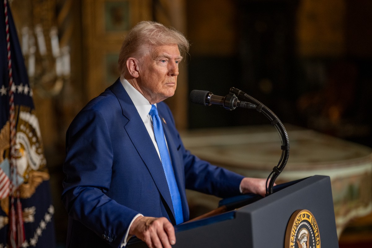 Трамп: США почти отменили запрет на передачу Украине разведданных