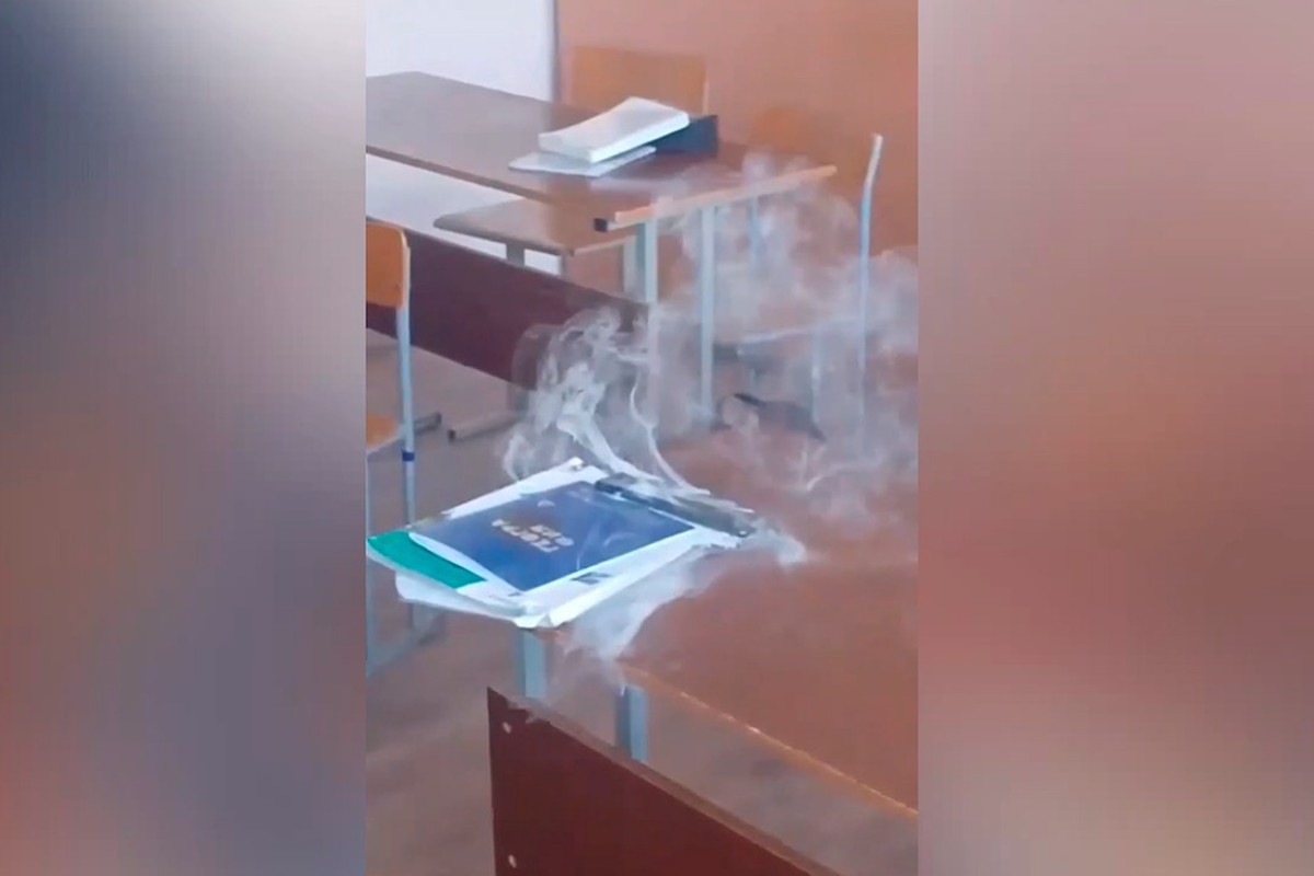 Телефон ученика загорелся на уроке в одной из школ Барнаула