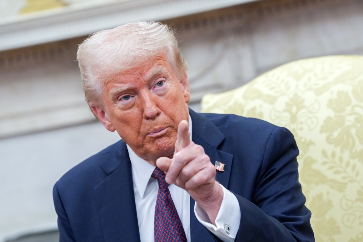 Политолог: Трамп блефует, заявляя о переговорах по возвращению Украине утраченных территорий