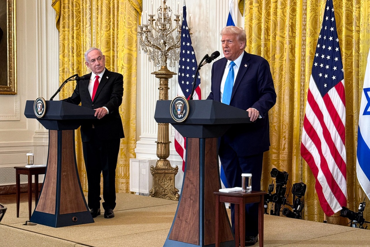 Трамп призвал немедленно прекратить дело о коррупции против Нетаньяху