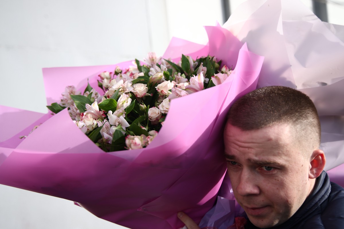 Депутат Нилов предложил механизм борьбы с ростом цен на цветы и подарки в преддверии праздников 