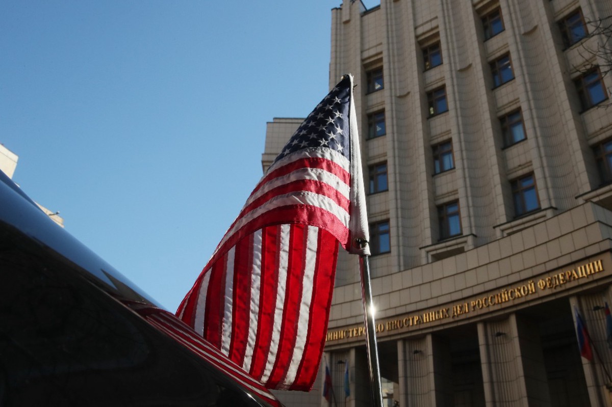 Регалии на земле: что потребуется от России и США для договора о мире на Украине