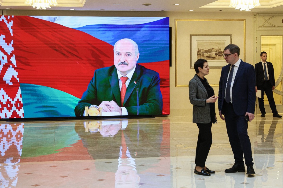 Лукашенко: Белоруссия всегда будет на стороне России