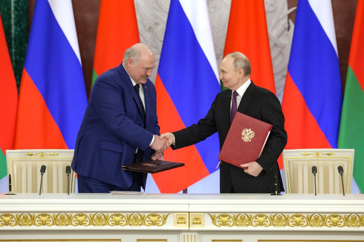 Путин поздравил Лукашенко с днем рождения