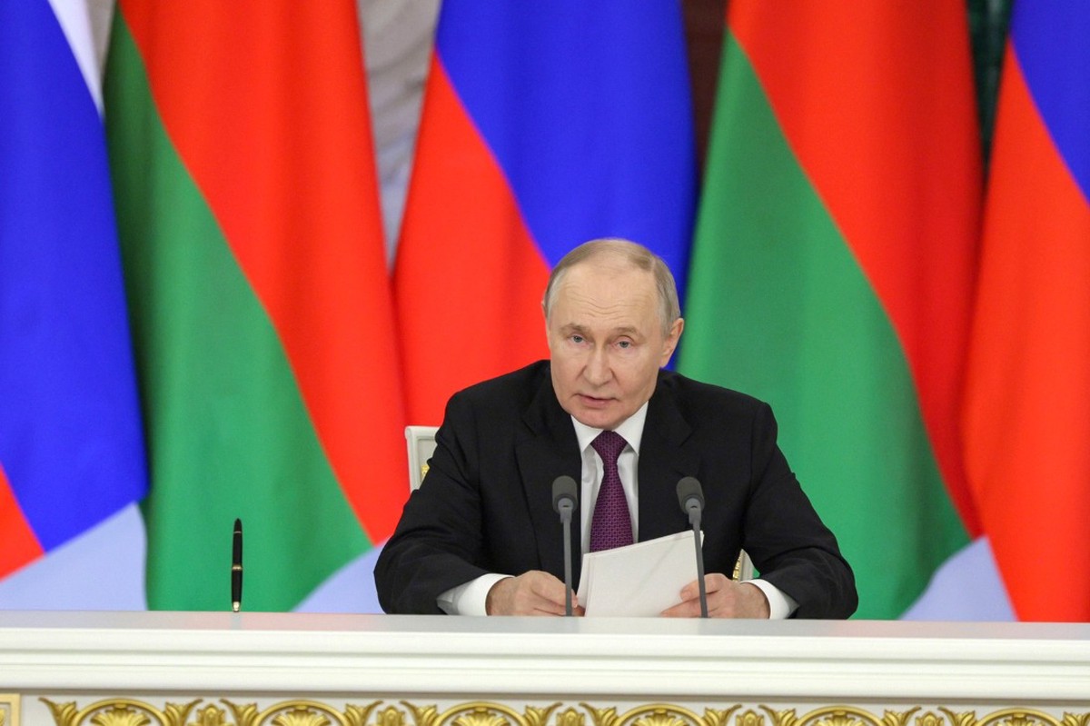 Путин поздравил Лукашенко с Днем независимости Белоруссии