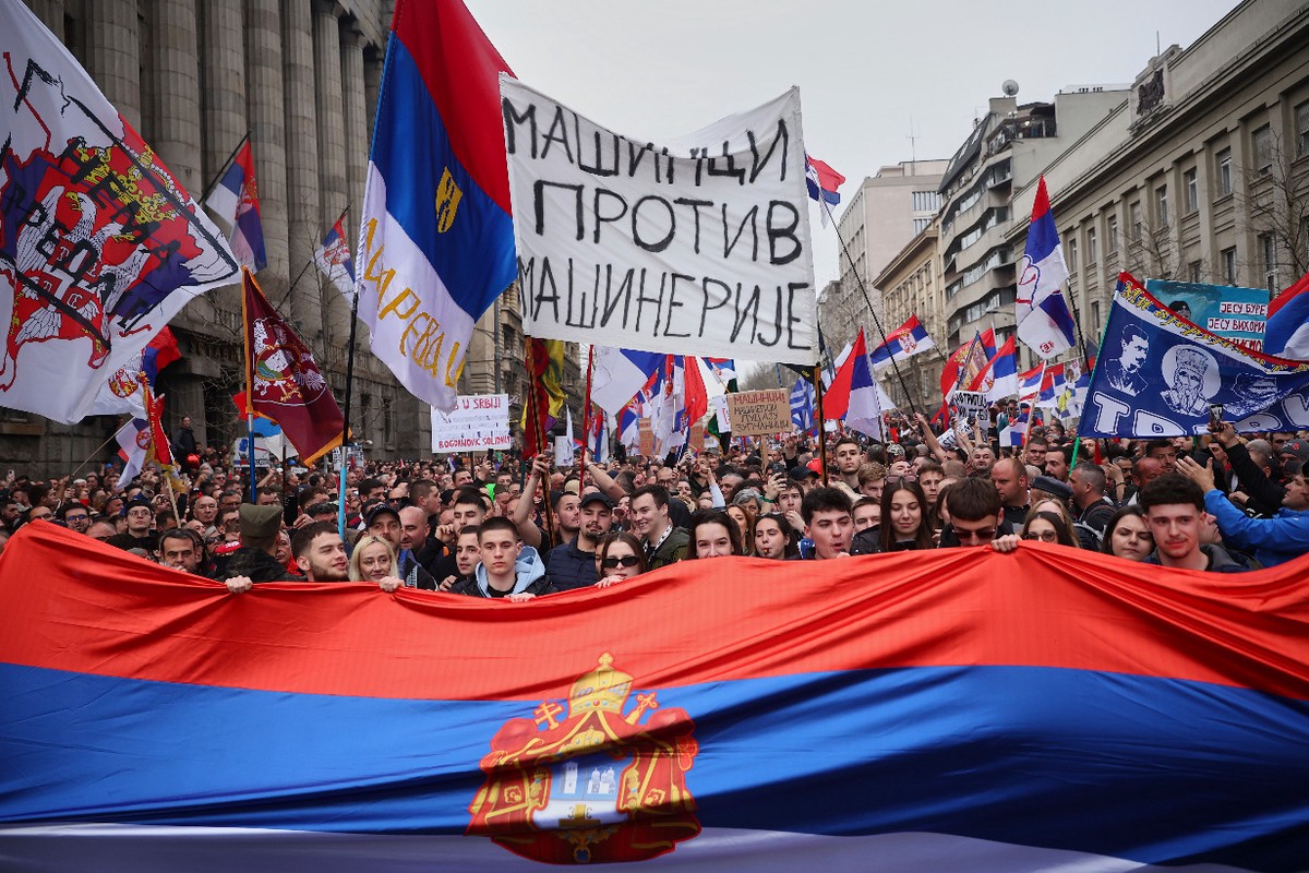 «Спровоцировать Вучича на применение силы»: политолог – о целях протестов в Белграде