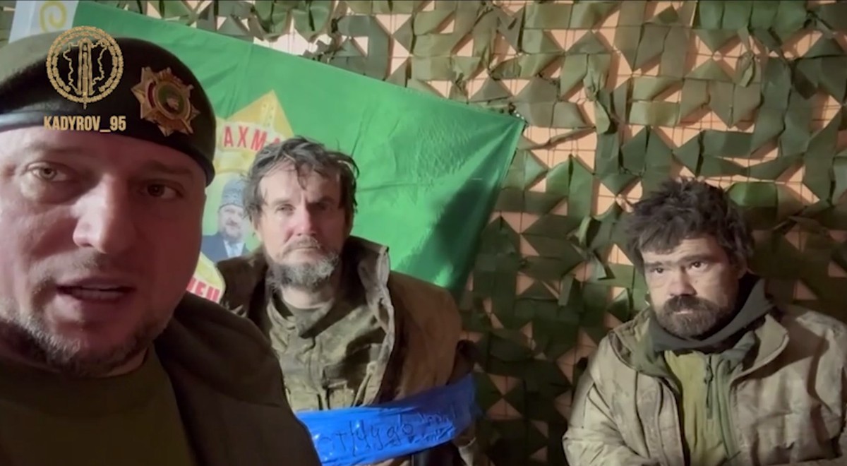 Кадыров опубликовал видео с пленными боевиками ВСУ в Курской области