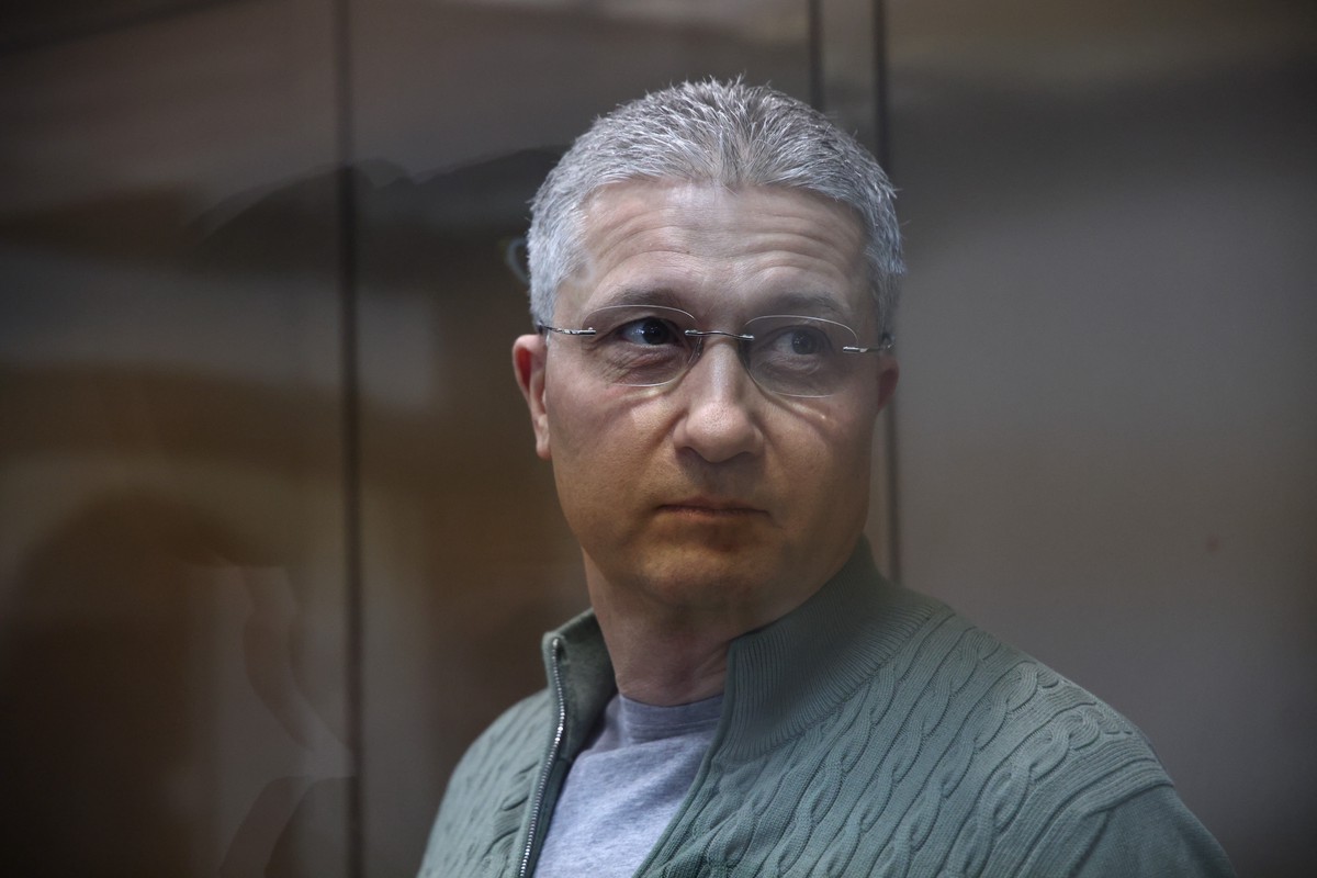 У экс-замглавы МО нашли именные часы с гравировкой «Такой Тимур Иванов один»