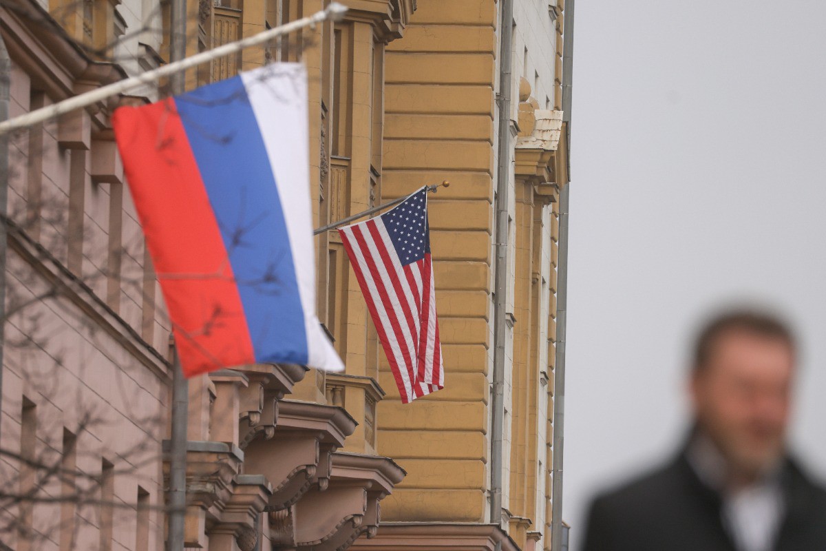 Место под столом: как на Украину повлияют итоги переговоров России и США в Эр-Рияде