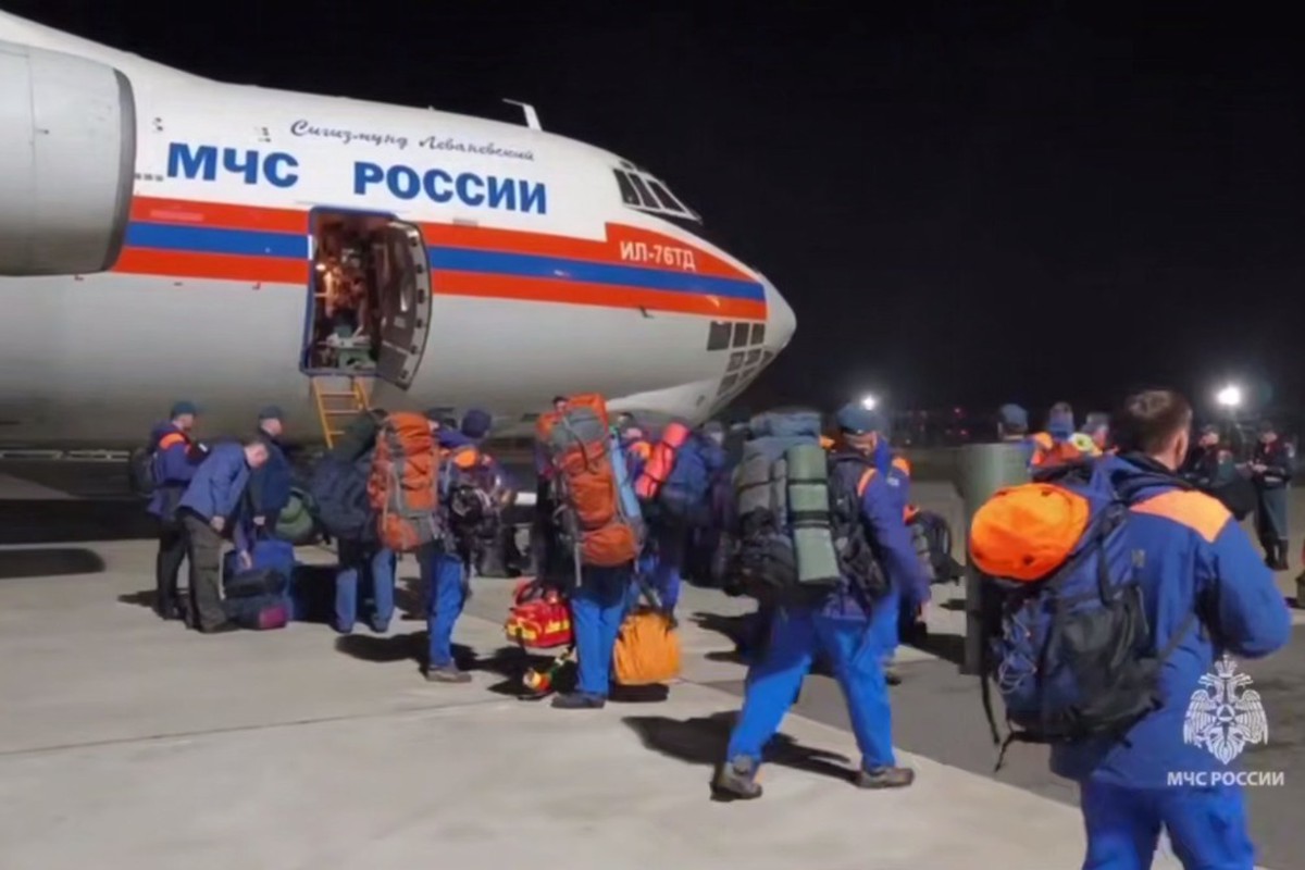 МЧС направило в Мьянму 120 спасателей и аэромобильный госпиталь