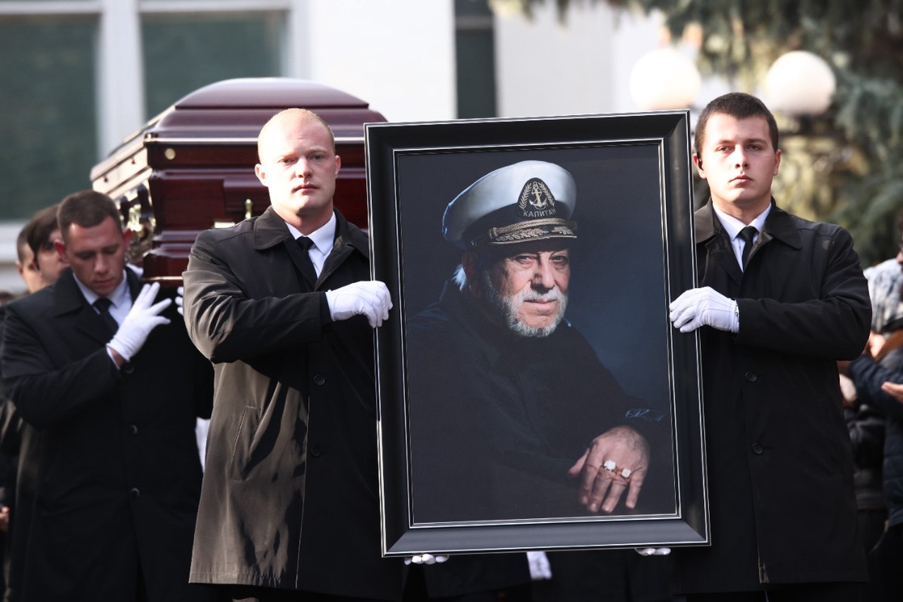 Хранитель династии: год без Бедроса Киркорова