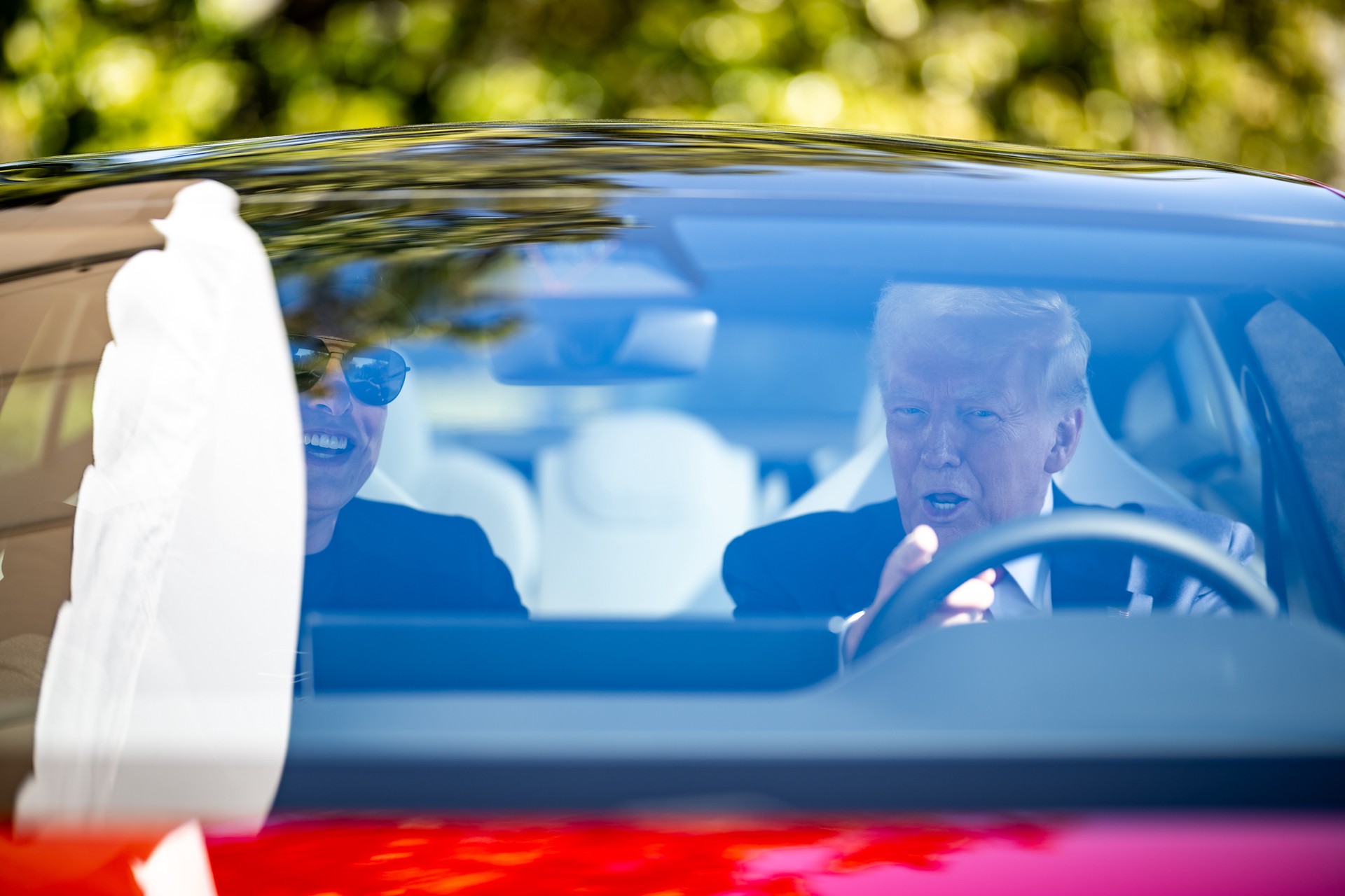 Ссору Трампа и Маска назвали прикрытием для решения по Украине