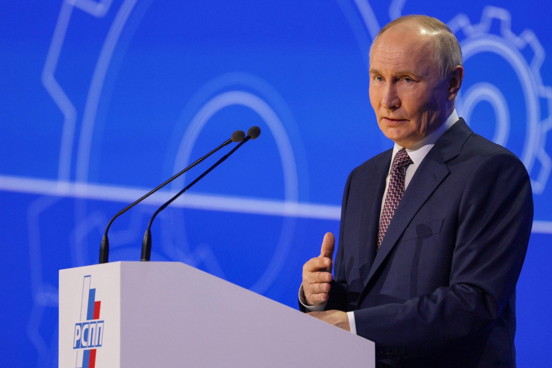 Путин указал на слова политиков США об экзистенциальной войне с РФ