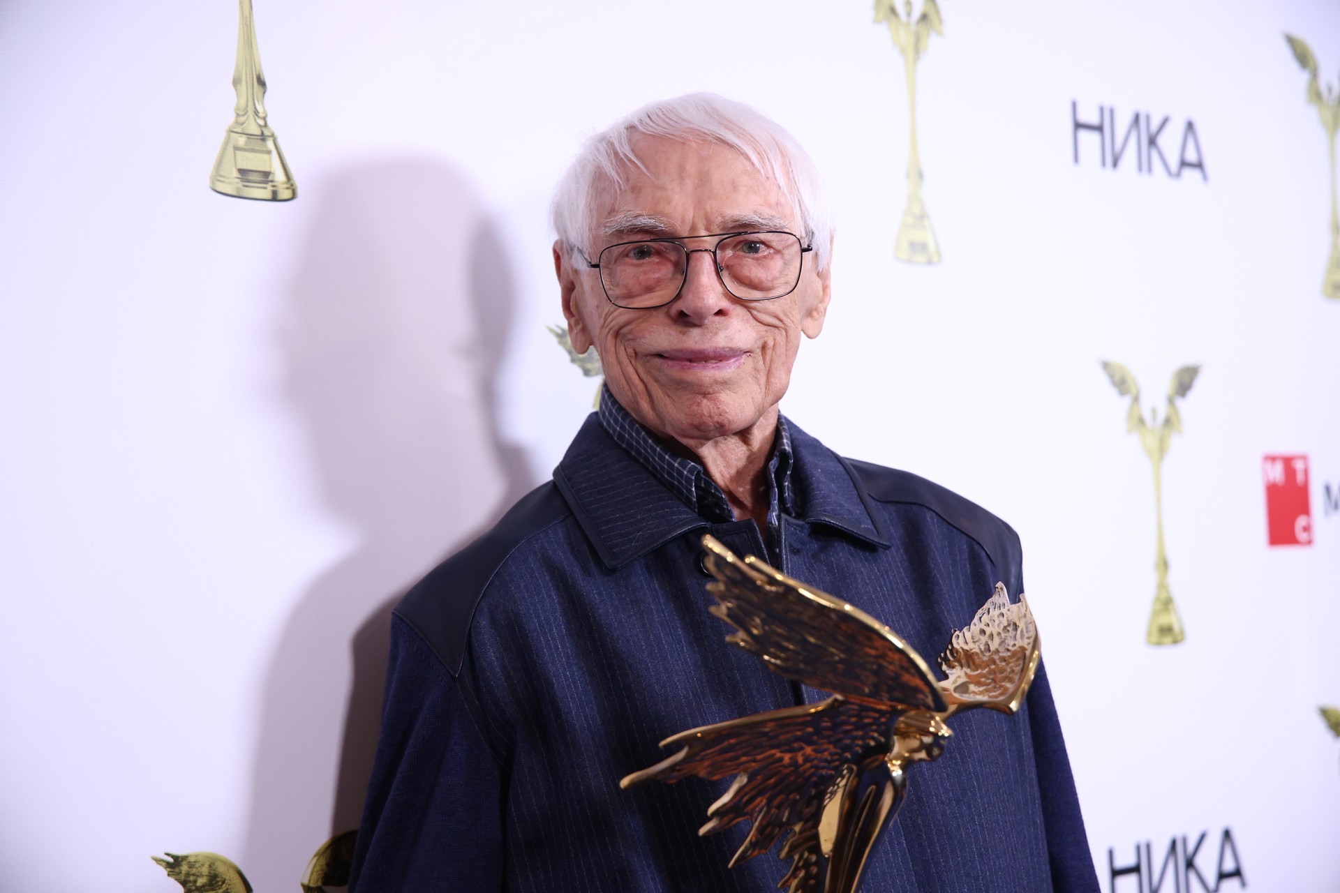 Зацепин заявил о бессмысленности ремейков