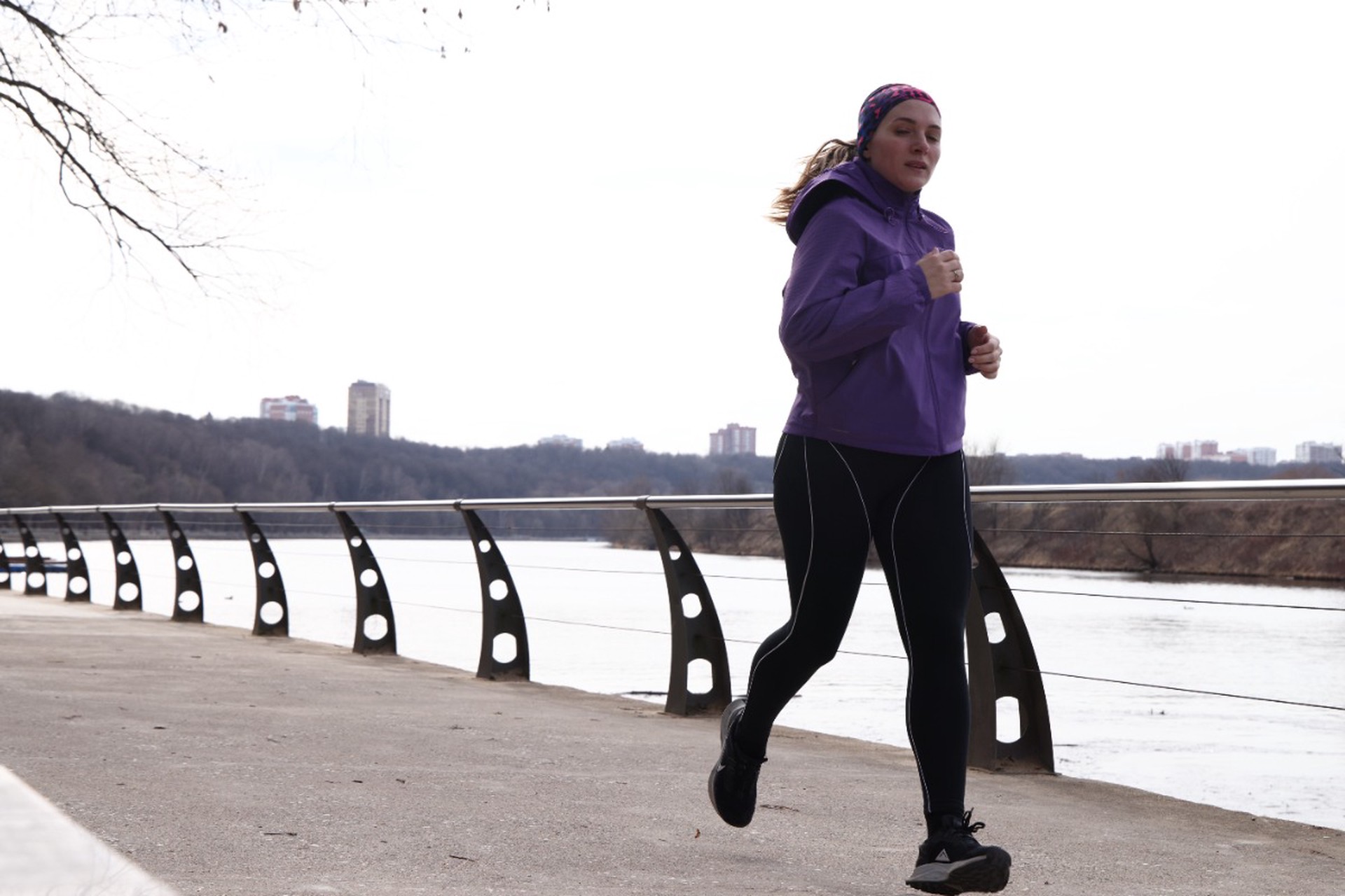 Назван простой способ улучшить настроение у женщин