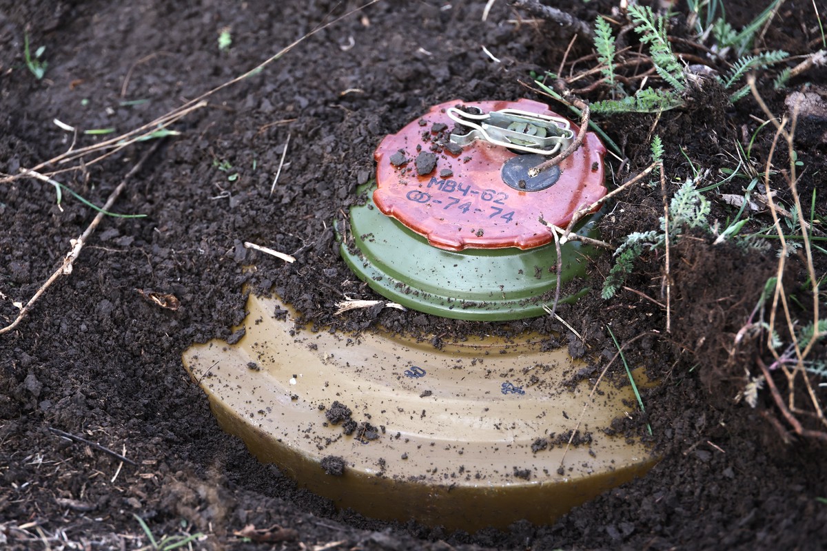 В Белгородской области тракторист подорвался на мине