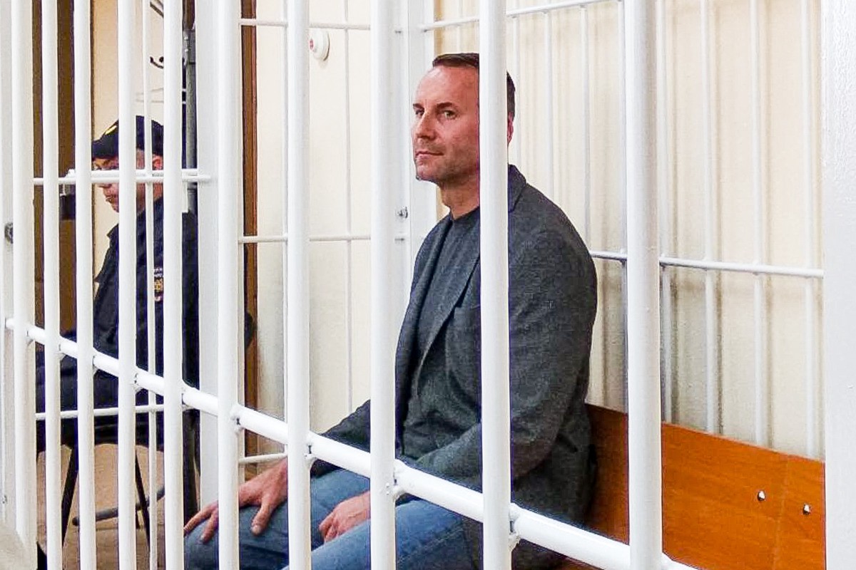 «Коммерсантъ»: Глава КР Новосибирской области потратил взятку на технику для СВО