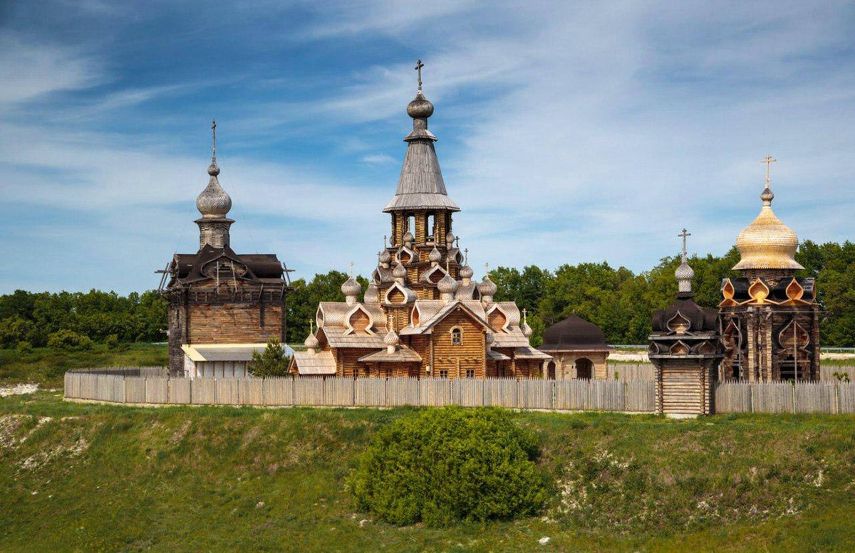 Беспилотники ВСУ атаковали храм «Новый Иерусалим» в Белгородской области