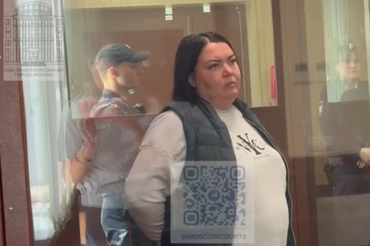 Суд арестовал обвиняемых в краже денег у участников СВО в Шерметьеве
