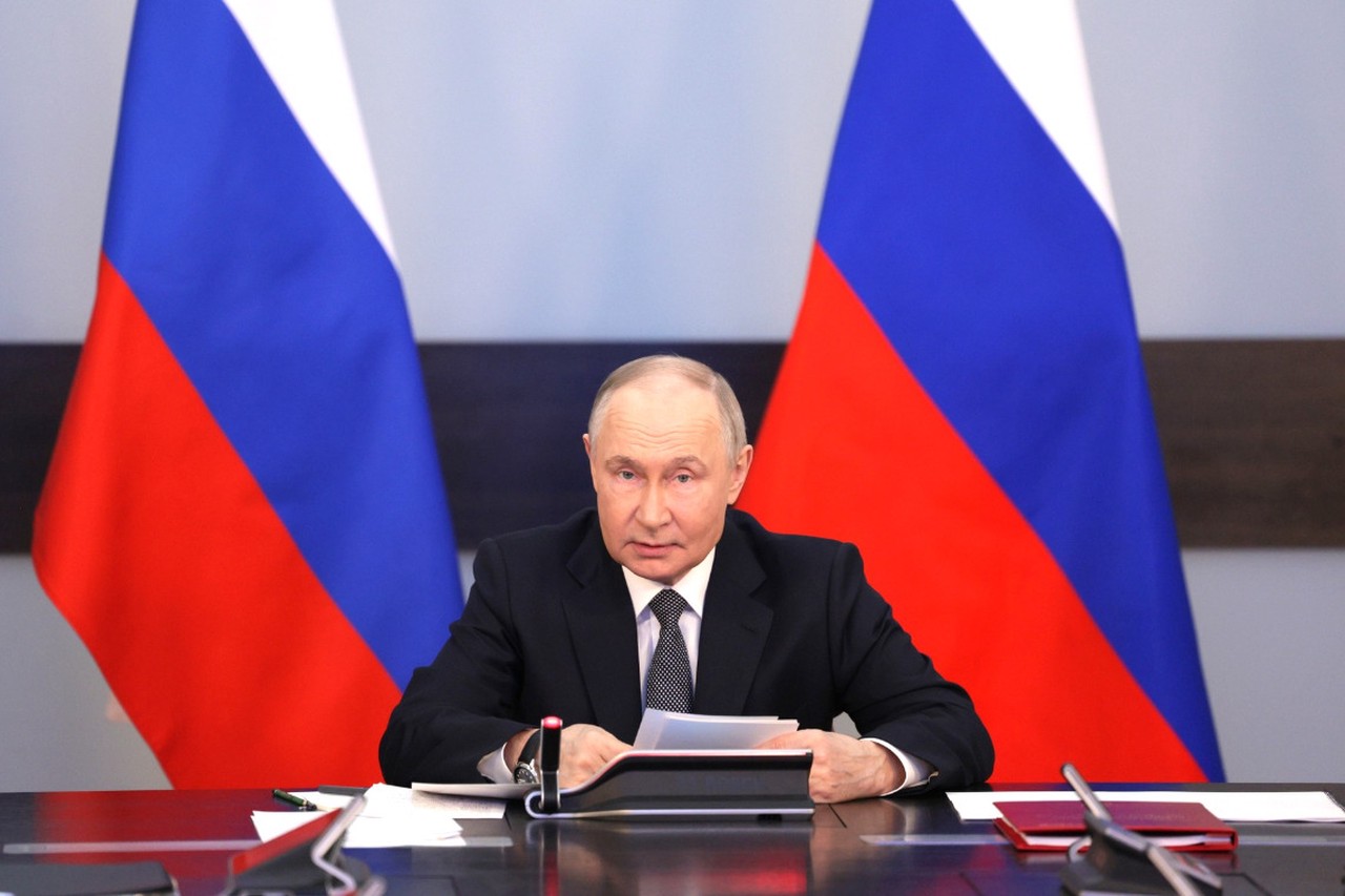 Путин призвал давать отпор тем, кто оправдывает преступления нацистов