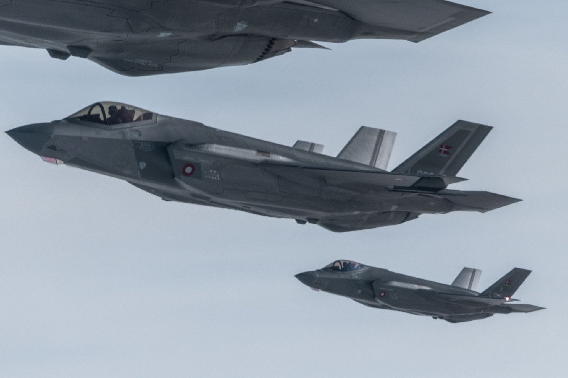 Пентагон в два раза сократил закупки F-35