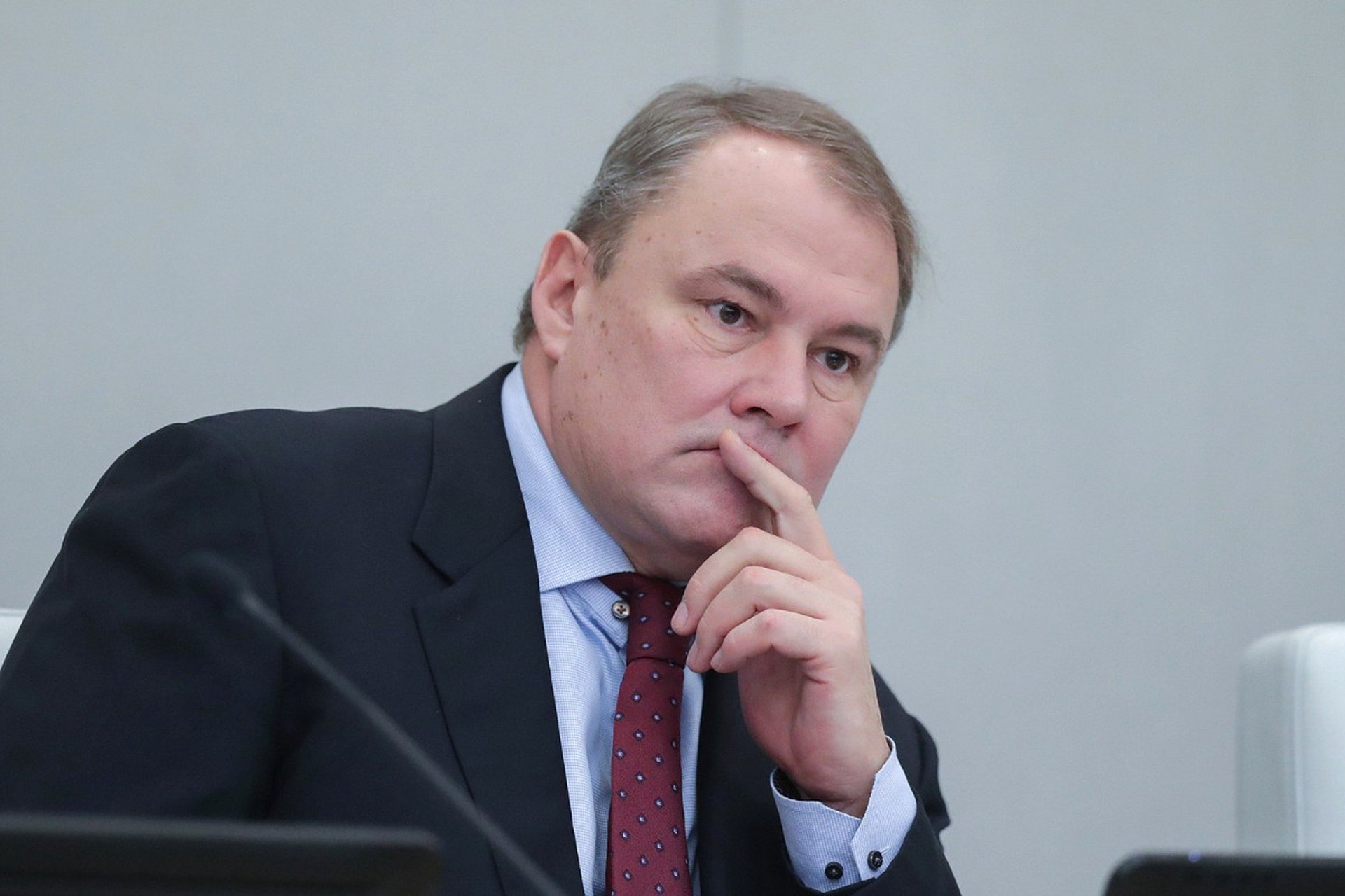 В Госдуме назвали проявлением русофобии массовое выдворение россиян из Латвии